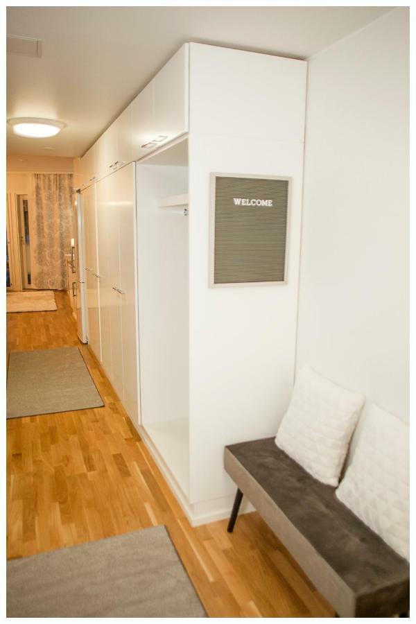 Crystal Suites 1 โรวานิเอมิ ภายนอก รูปภาพ